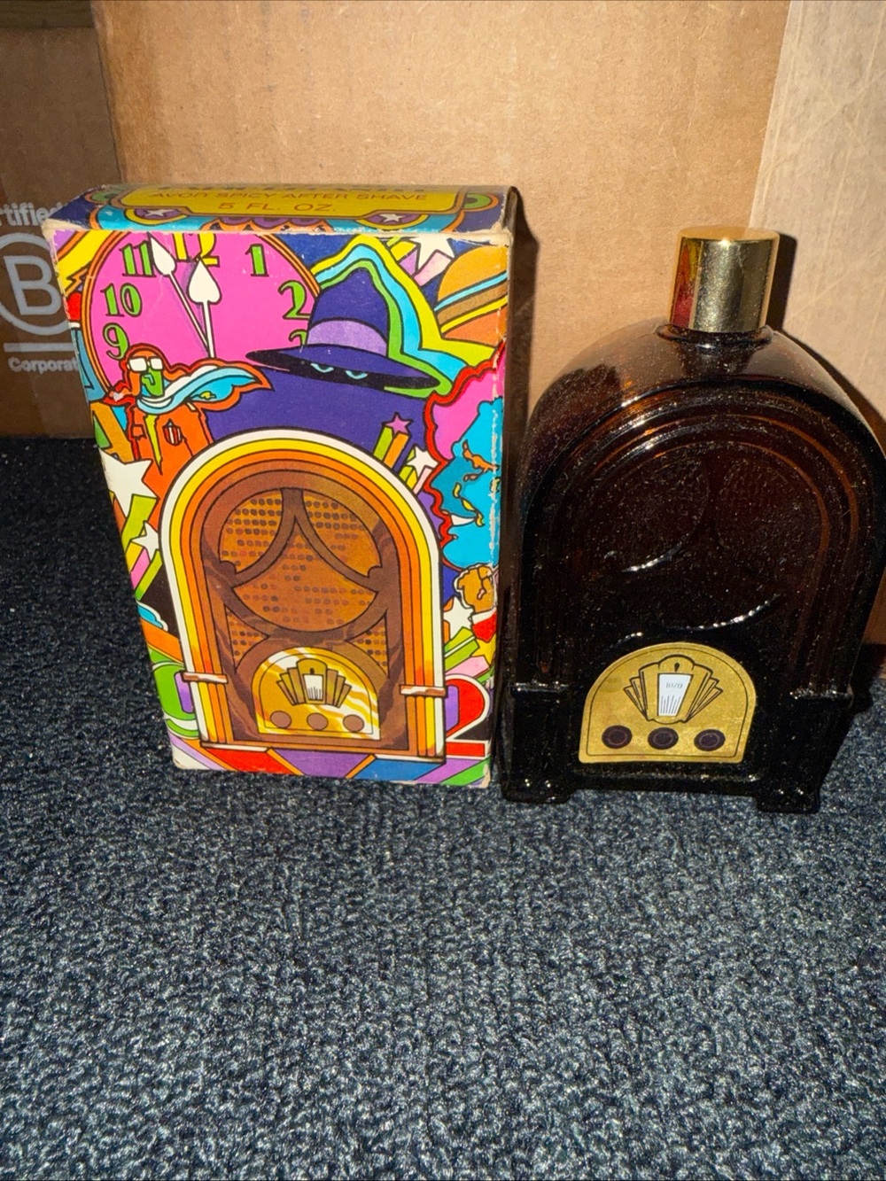 NEW FULL BOTTLE Avon Remember When Radio Decanter Wild Country After Shave 5 oz